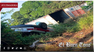 Vuelca taxi de Monte Blanco en Yanga