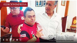 Alonso ignora discapacidad; con lo que les niega, mete facturas falsas y se lo roba