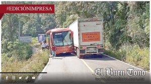 Autobús de Adelas provoca accidente; en Zongolica