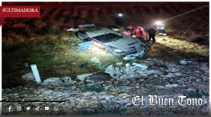 GPS desvía a familia y vehículo cae a barranca en la Cuacnopalan-Cuapiaxtla