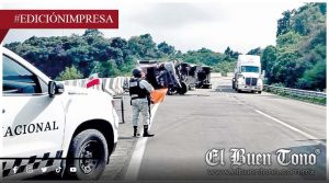 Volcadura de camión pesado; en las Cumbres de Maltrata