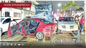 Carambola en el centro; deja dos mujeres lesionadas
