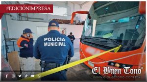 Muere mientras viajaba en AU; hombre de 55 años, iba con su familia
