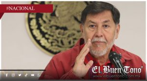 ¡“Corrupto, corrupto!” Mujer increpa a Noroña en pleno AICM