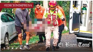 Hombre mata a mujer y perrito; el responsable está detenido por homicidio imprudencial.