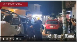 Detienen a pareja por presunto robo de mercancía en Bodega Aurrera de Coscomatepec