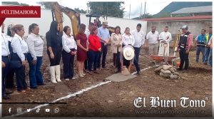 Ixtaczoquitlán coloca la primera piedra de su Teatro Municipal