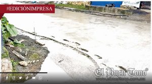 Un motociclista daña pavimento; en El Libramiento, de Amatlán